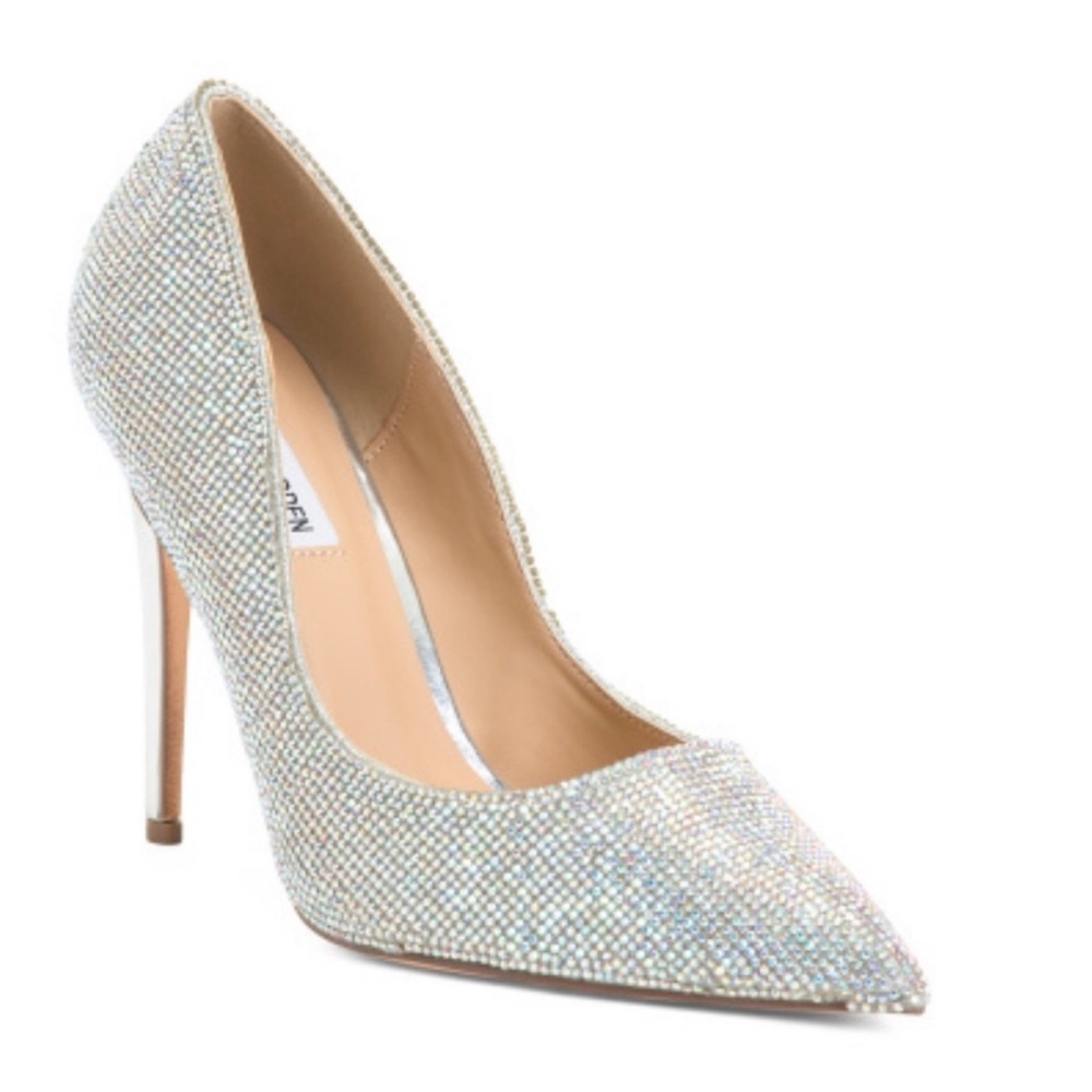 NWOT Steve Madden Rhinestone Diamanté Pumps ✨